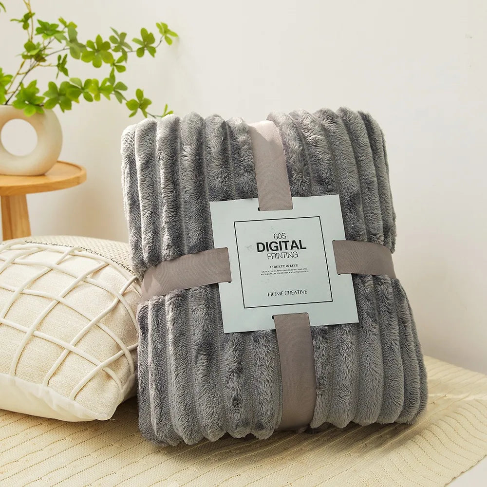 Double Sided Warm Blankets Skin Friendly Breathable Ultra Soft Plush Striped Blankets
