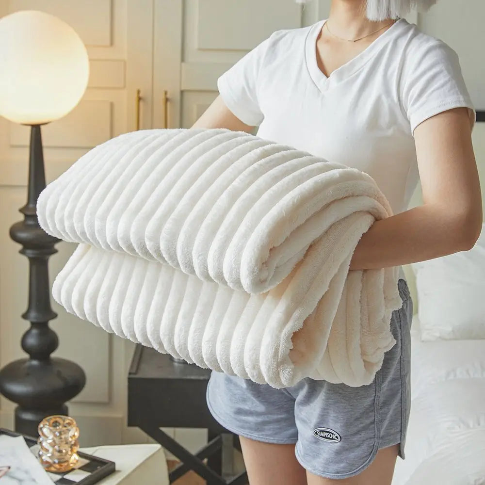 Double Sided Warm Blankets Skin Friendly Breathable Ultra Soft Plush Striped Blankets
