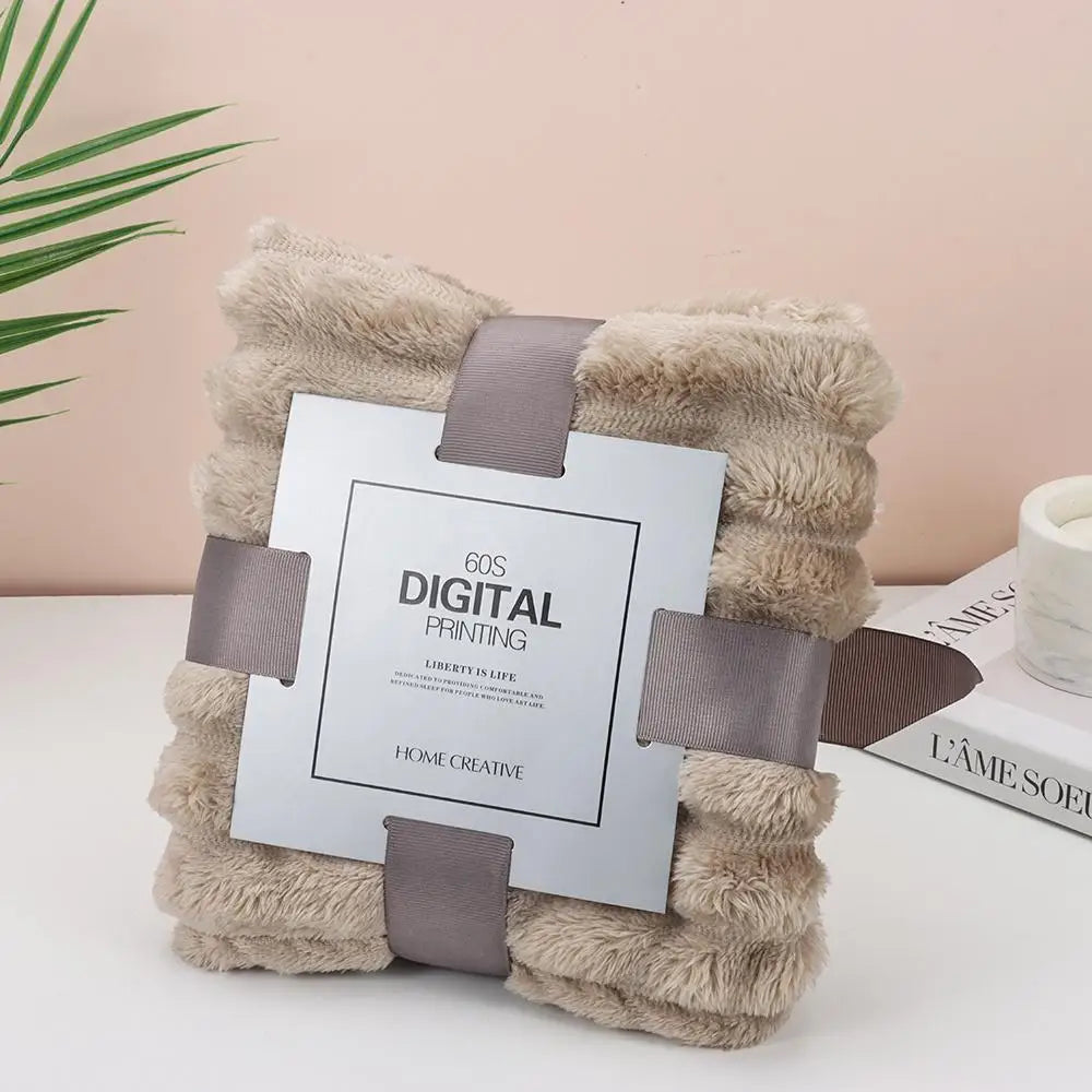 Double Sided Warm Blankets Skin Friendly Breathable Ultra Soft Plush Striped Blankets