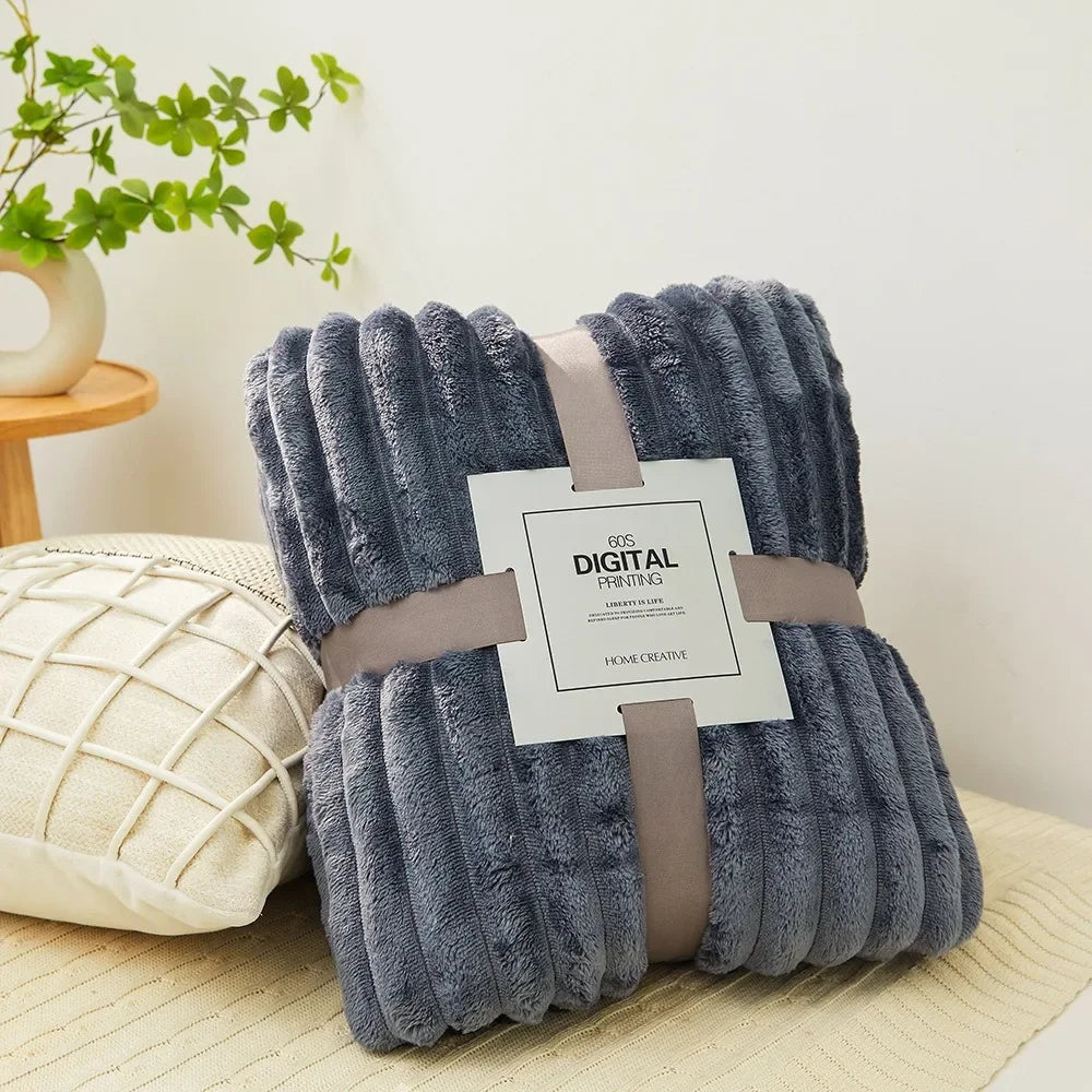 Double Sided Warm Blankets Skin Friendly Breathable Ultra Soft Plush Striped Blankets