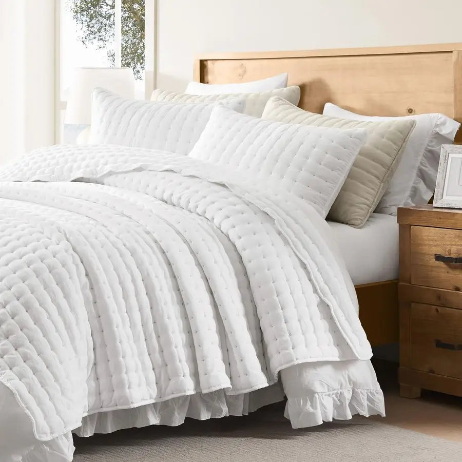 White Queen Size Quilt Bedding Sets With Pillow Shams Lightweight Soft Coverlet